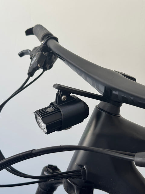 Spacer Mount für Fahrradleuchten mit GoPro Aufnahme