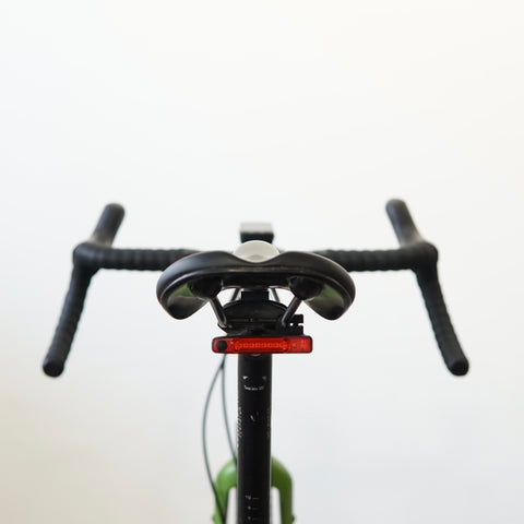 Stealth Sattelhalterung für LEZYNE Stick Drive + Rücklicht